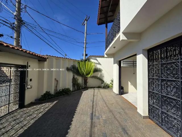 Casa / Sobrado para Venda em Mogi das Cruzes/SP Jardim Universo 3 Quartos