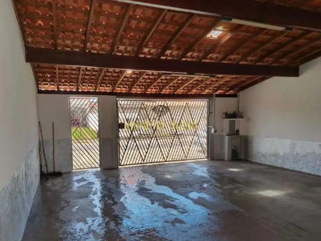 Casa / Sobrado para Venda em Mogi das Cruzes/SP Jundiapeba 4 Quartos