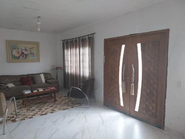 Casa / Sobrado para Venda em Morungaba/SP Clube de Campo 3 Quartos