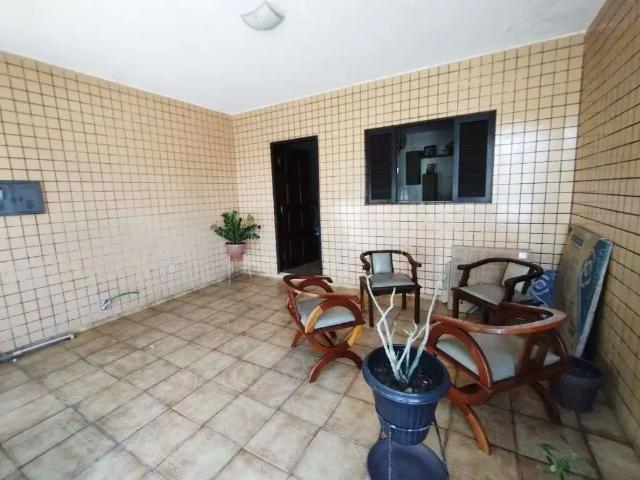 Casa / Sobrado para Venda em Natal/RN Alecrim 3 Quartos