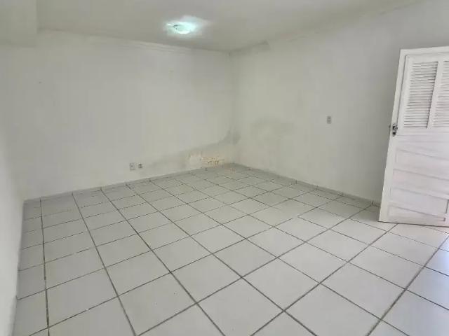 Casa / Sobrado para Venda em Natal/RN Alecrim 3 Quartos