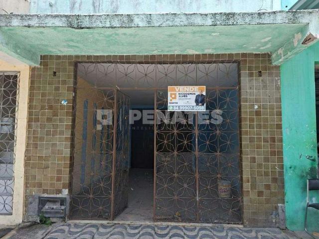 Casa / Sobrado para Venda em Natal/RN Alecrim 1 Quartos
