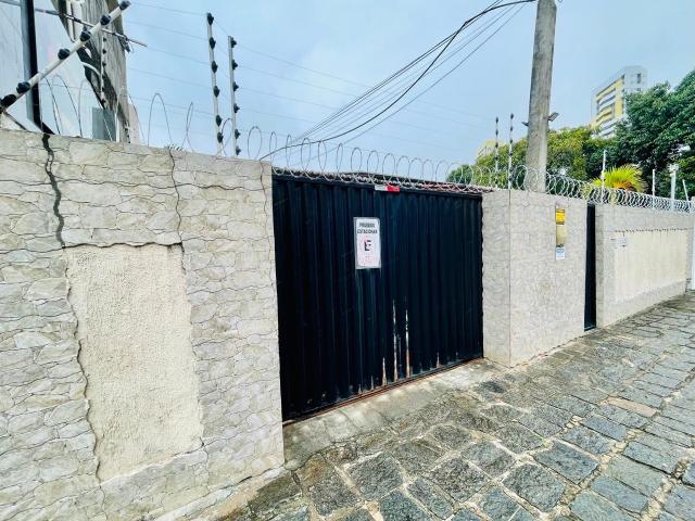 Casa / Sobrado para Venda em Natal/RN Barro Vermelho 3 Quartos