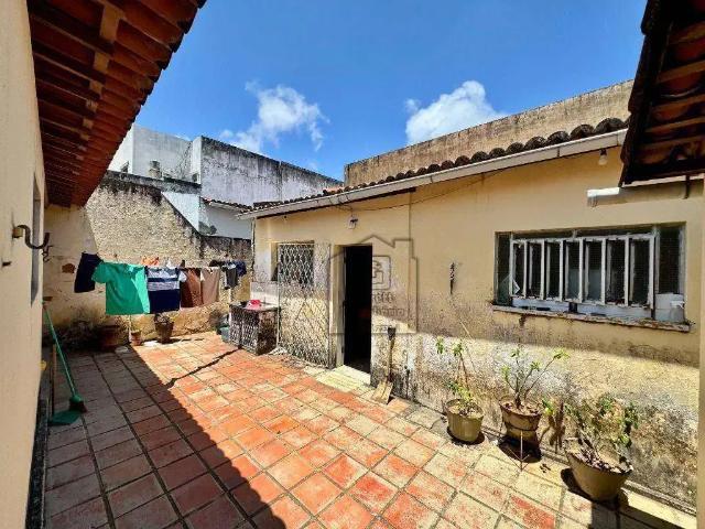 Casa / Sobrado para Venda em Natal/RN Barro Vermelho 4 Quartos