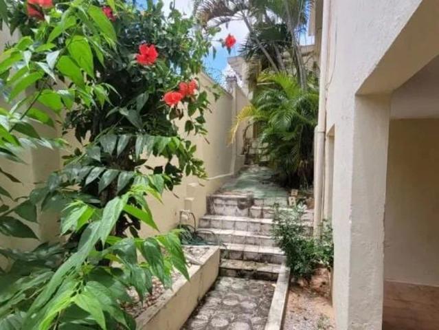 Casa / Sobrado para Venda em Natal/RN Barro Vermelho 6 Quartos