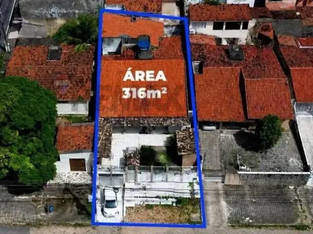 Casa / Sobrado para Venda em Natal/RN Candelária 2 Quartos