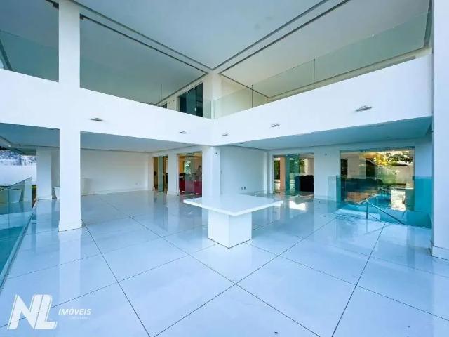 Casa / Sobrado para Venda em Natal/RN Candelária 7 Quartos