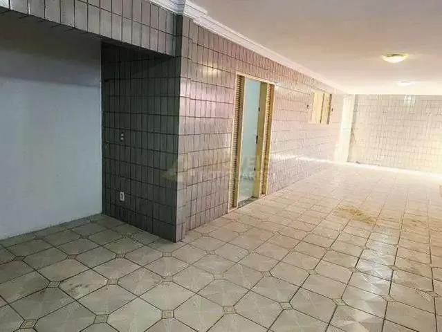 Casa / Sobrado para Venda em Natal/RN Candelária 4 Quartos