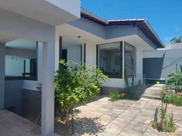 Casa / Sobrado para Venda em Natal/RN Capim Macio 6 Quartos