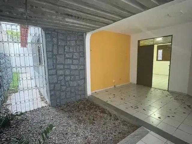 Casa / Sobrado para Venda em Natal/RN Lagoa Nova 3 Quartos