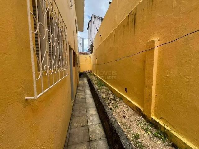 Casa / Sobrado para Venda em Natal/RN Lagoa Nova 4 Quartos