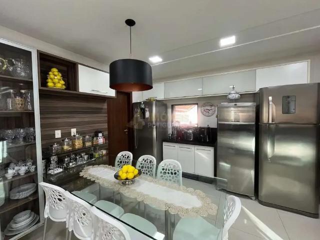 Casa / Sobrado para Venda em Natal/RN Lagoa Nova 5 Quartos