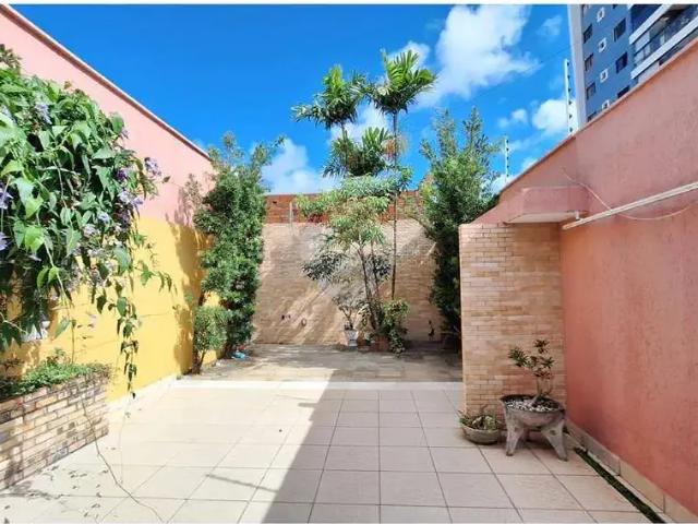 Casa / Sobrado para Venda em Natal/RN Lagoa Nova 5 Quartos
