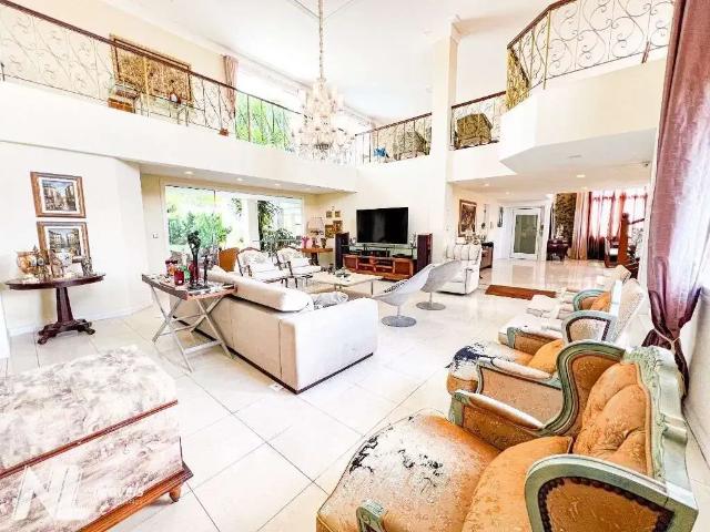 Casa / Sobrado para Venda em Natal/RN Lagoa Nova 5 Quartos