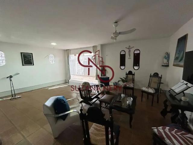 Casa / Sobrado para Venda em Natal/RN Lagoa Nova 5 Quartos