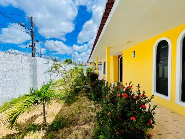 Casa / Sobrado para Venda em Natal/RN Lagoa Nova 6 Quartos