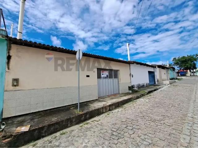 Casa / Sobrado para Venda em Natal/RN Pajuçara 3 Quartos