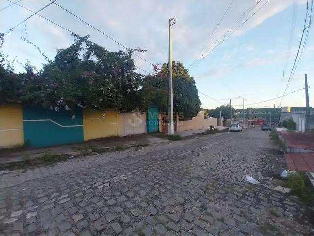 Casa / Sobrado para Venda em Natal/RN Pitimbu 3 Quartos