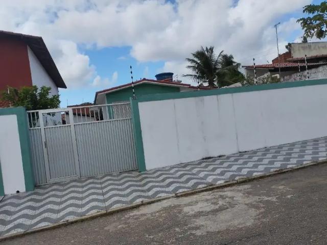 Casa / Sobrado para Venda em Natal/RN Pitimbu 3 Quartos