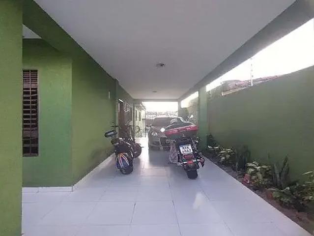 Casa / Sobrado para Venda em Natal/RN Pitimbu 5 Quartos