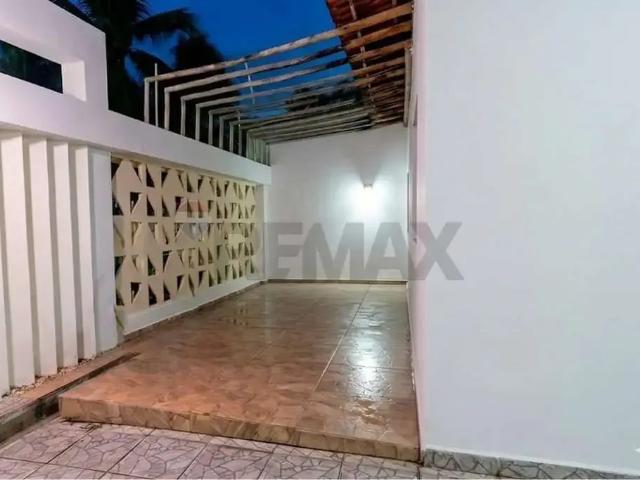 Casa / Sobrado para Venda em Natal/RN Pitimbu 5 Quartos