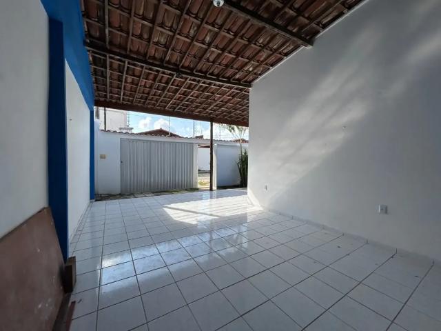 Casa / Sobrado para Venda em Natal/RN Planalto 3 Quartos
