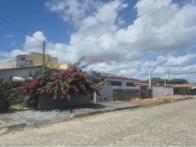 Casa / Sobrado para Venda em Natal/RN Potengi 2 Quartos
