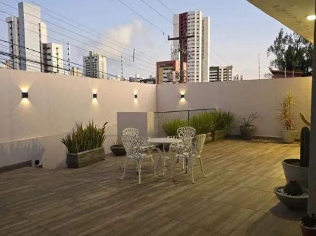 Casa / Sobrado para Venda em Natal/RN Tirol 4 Quartos