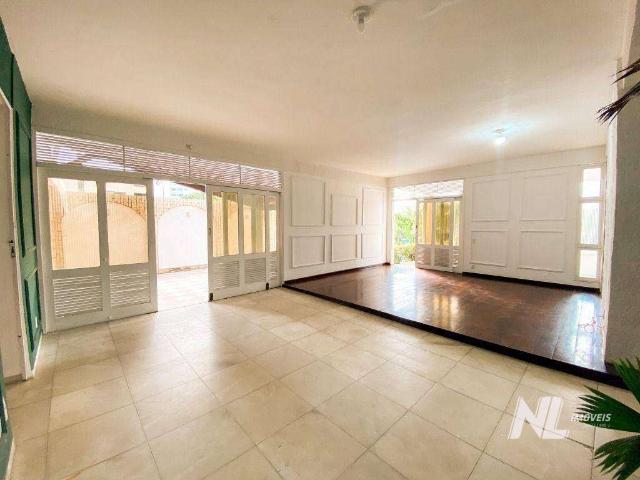 Casa / Sobrado para Venda em Natal/RN Tirol 4 Quartos
