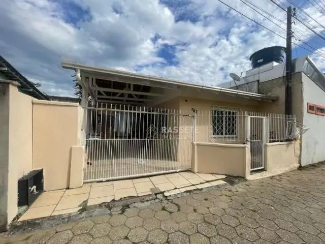Casa / Sobrado para Venda em Navegantes/SC Centro 2 Quartos