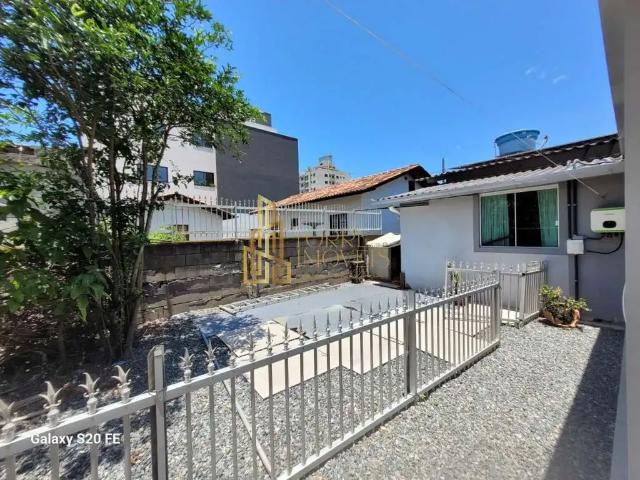 Casa / Sobrado para Venda em Navegantes/SC Centro 2 Quartos