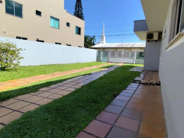 Casa / Sobrado para Venda em Navegantes/SC Centro 3 Quartos