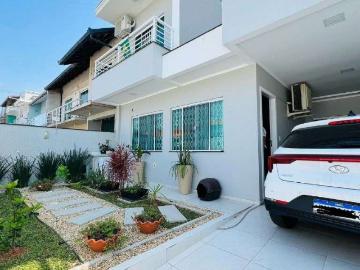 Casa / Sobrado para Venda em Navegantes/SC Centro 3 Quartos