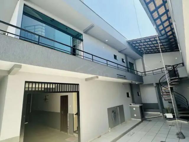 Casa / Sobrado para Venda em Navegantes/SC Centro 4 Quartos