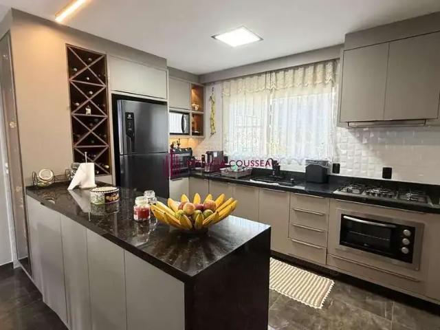 Casa / Sobrado para Venda em Navegantes/SC Centro 4 Quartos