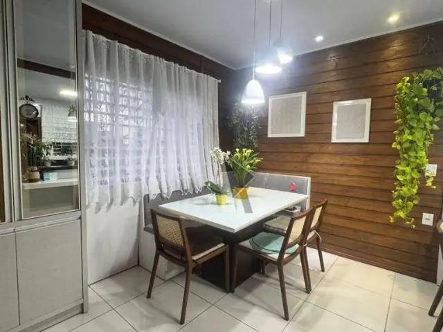 Casa / Sobrado para Venda em Navegantes/SC Centro 5 Quartos
