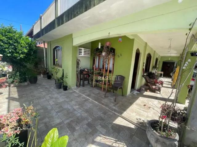 Casa / Sobrado para Venda em Navegantes/SC Centro 5 Quartos