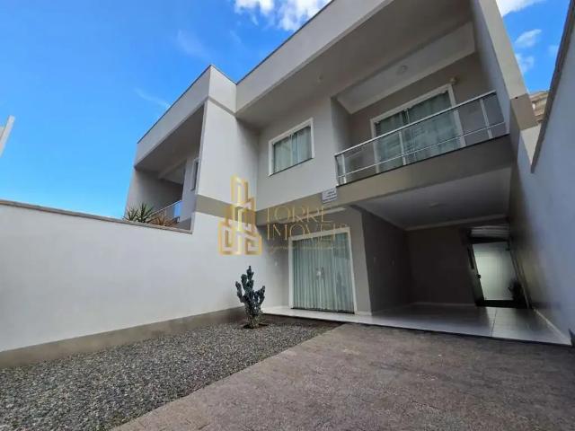 Casa / Sobrado para Venda em Navegantes/SC Gravata 4 Quartos