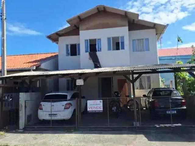 Casa / Sobrado para Venda em Navegantes/SC Gravata 6 Quartos