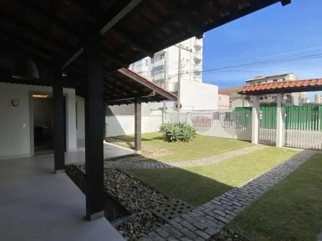 Casa / Sobrado para Venda em Navegantes/SC Gravata 3 Quartos