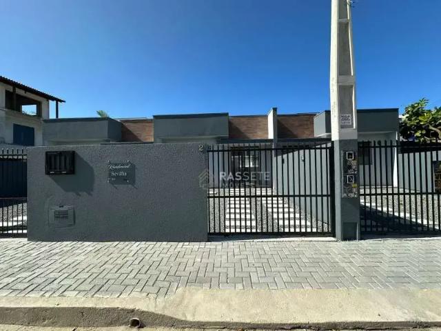 Casa / Sobrado para Venda em Navegantes/SC Meia Praia 2 Quartos