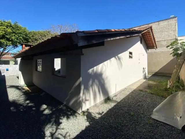 Casa / Sobrado para Venda em Navegantes/SC Meia Praia 3 Quartos