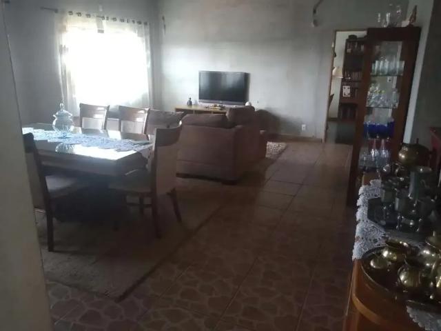Casa / Sobrado para Venda em Nazaré Paulista/SP Santa Cecília 4 Quartos