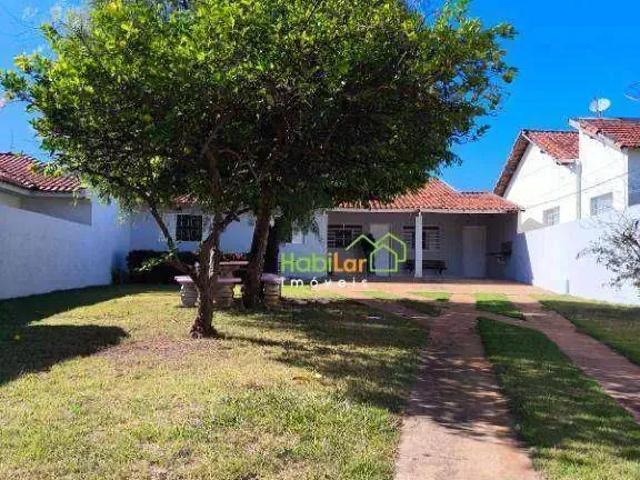 Casa / Sobrado para Venda em Nhandeara/SP Centro 3 Quartos