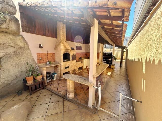 Casa / Sobrado para Venda em Nilópolis/RJ Centro 3 Quartos