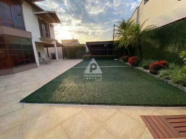 Casa / Sobrado para Venda em Nilópolis/RJ Centro 3 Quartos