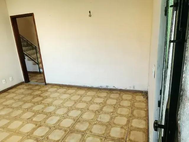Casa / Sobrado para Venda em Nilópolis/RJ Centro 5 Quartos