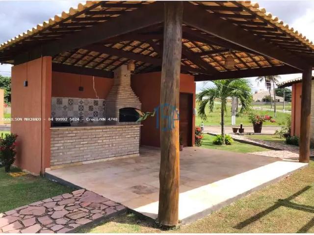 Casa / Sobrado para Venda em Nísia Floresta/RN Centro 4 Quartos