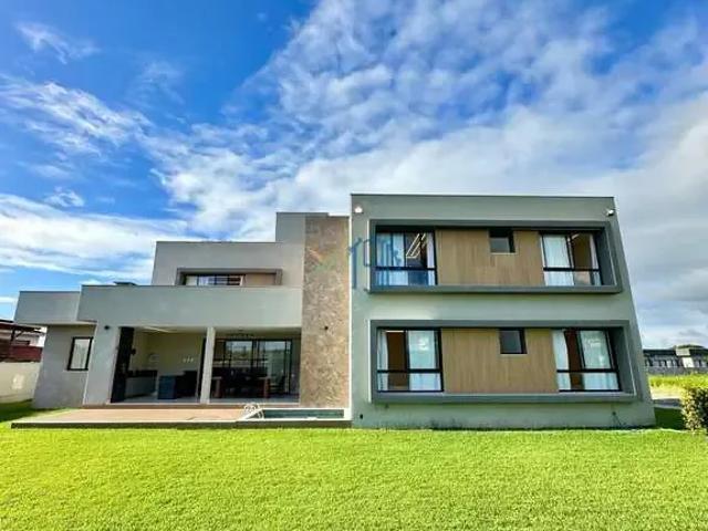 Casa / Sobrado para Venda em Nísia Floresta/RN Centro 5 Quartos