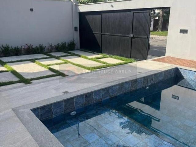Casa / Sobrado para Venda em Niterói/RJ Camboinhas 4 Quartos